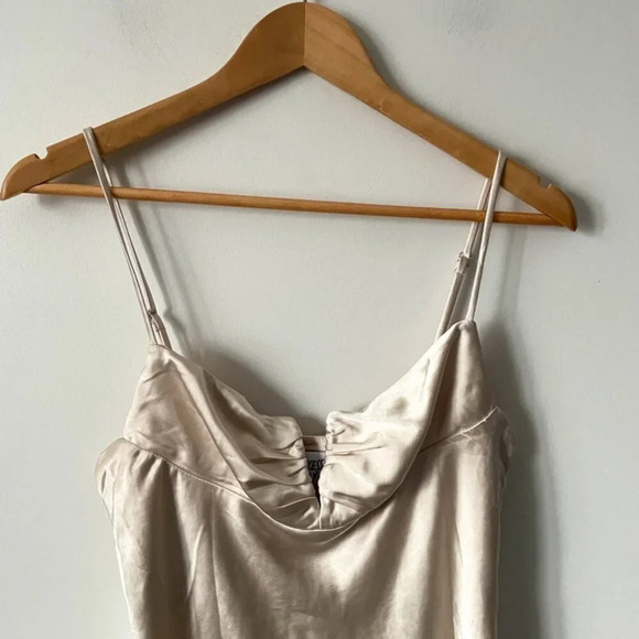 Princess Polly Hewlett Mini Dress Champagne Satin Size 4 - Picture 6 of 10